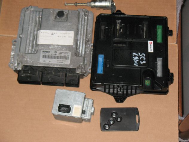 0281019075 KIT ECU MEGANE SCENIC 1.6 S180098801A S180098801 A 284B17715R