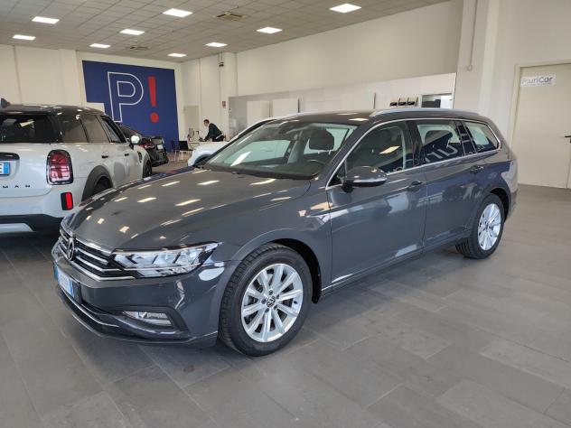 Volkswagen Passat Variant 2.0 TDI DSG Navi Adaptive Cruise FariLED