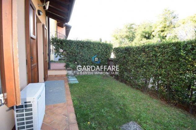 BELLISSIMO APPARTAMENTO CON GIARDINO PRIVATO A MANERBA DEL GARDA - Foto 14