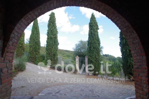 Rustico / Casale di 285 m² con più di 5 locali in vendita a Montepulciano - Foto 9