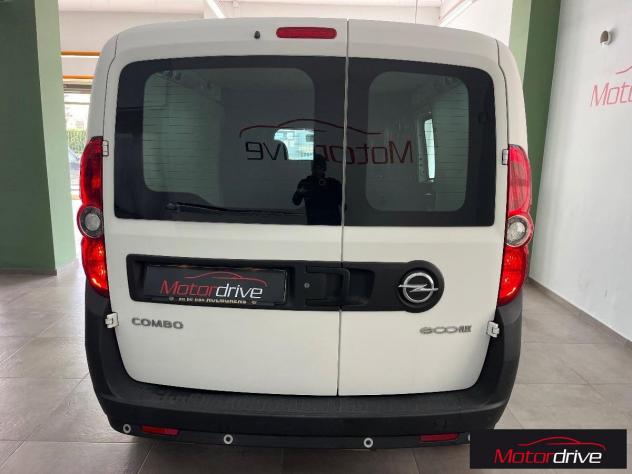FIAT - Doblò - 1.4 T-Jet Natural Power Easy - Foto 5
