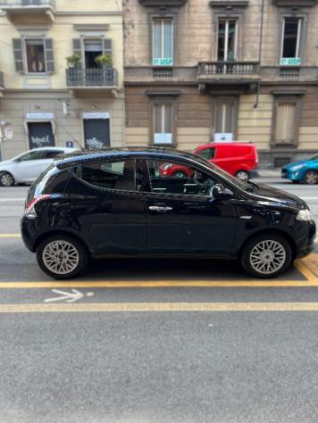 LANCIA Ypsilon APERTI AD AGOSTO rif. 24021660 - Foto 2
