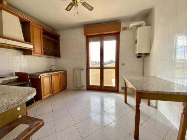 Appartamento di 135 m² con 4 locali e box auto doppio in vendita a Cadoneghe - Foto 4