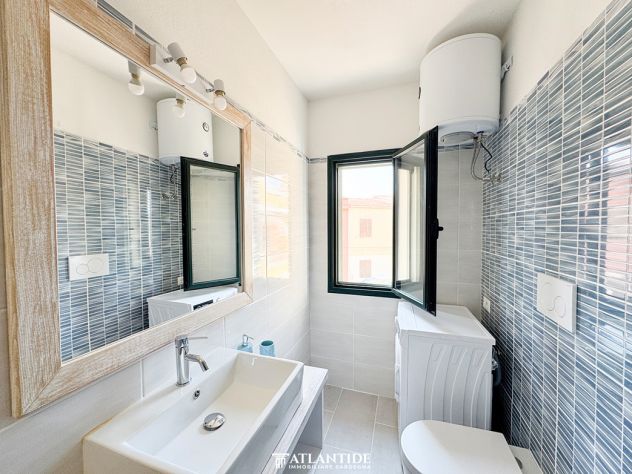 ELEGANTE TRILOCALE APPENA RISTRUTTURATO A VALLEDORIA - Foto 9