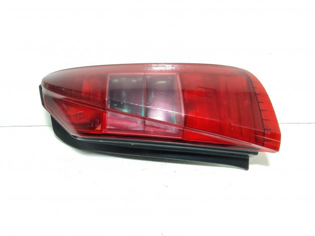 STOP FANALE POSTERIORE DESTRO LANCIA Musa 1° Serie 46829508 (0407)