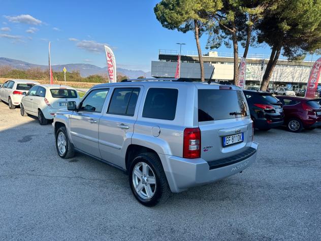 Jeep Patriot 2.2 CRD DPF Limited - Foto 4