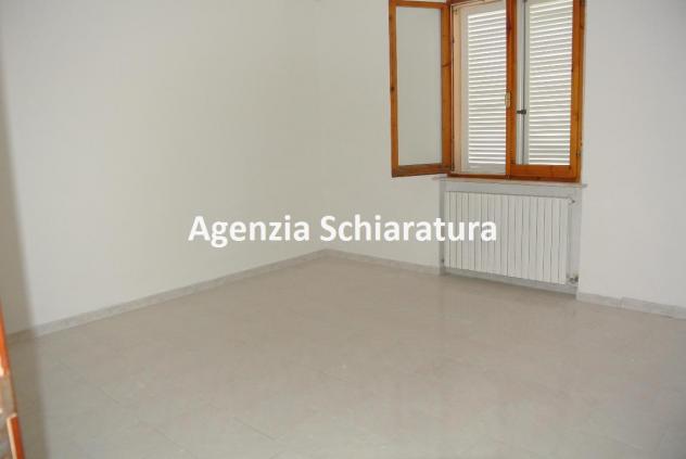 VICINANZE BORGO MASSANO VENDESI CASA SINGOLA CON DUE UNITA' IMMOBILIARI E UN'ETTARO DI TERRENO - Foto 9