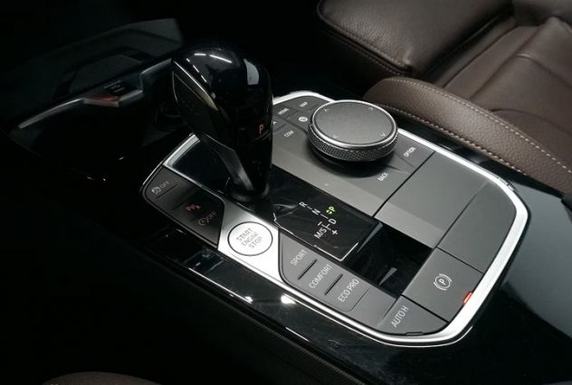 2022 BMW 120D xDrive PELLE SEDILI SPORTIVI FULL LED - Foto 4