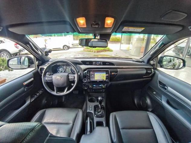 TOYOTA Hilux 2.8 D A/T 4WD 4 porte Double Cab Invincible rif. 23911322 - Foto 9