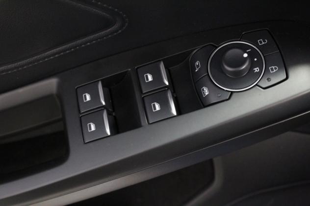 Ford Focus 1.0 EcoBoost Hybr. 125cv ST-Line Auto SW - Foto 9