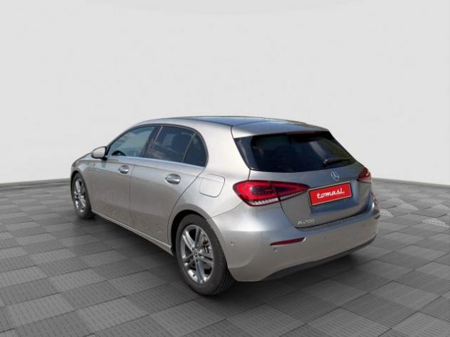 MERCEDES-BENZ A 180 A 200 Automatic Sport rif. 23951842 - Foto 3
