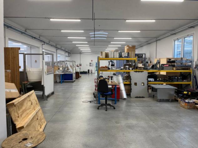 Immobile di 1400 m² con più di 5 locali in vendita a Brescia - Foto 8