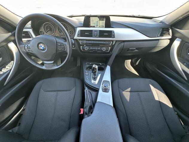 BMW Serie 3 318d Business Advantage Automatica 150cv - Foto 10
