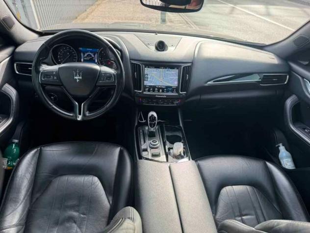 MASERATI LEVANTE 3.0 D 250 CV - Foto 2