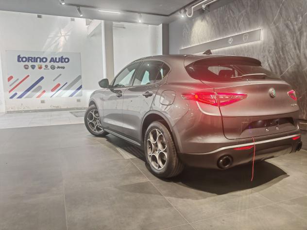 Alfa Romeo Stelvio 2.2 TD 160 CV Sprint AT8 RWD - Foto 4