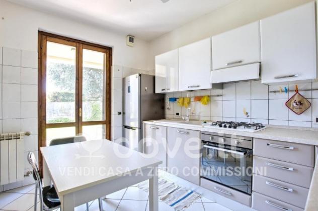 Villa di 250 m² con più di 5 locali e box auto doppio in vendita a Brebbia - Foto 16