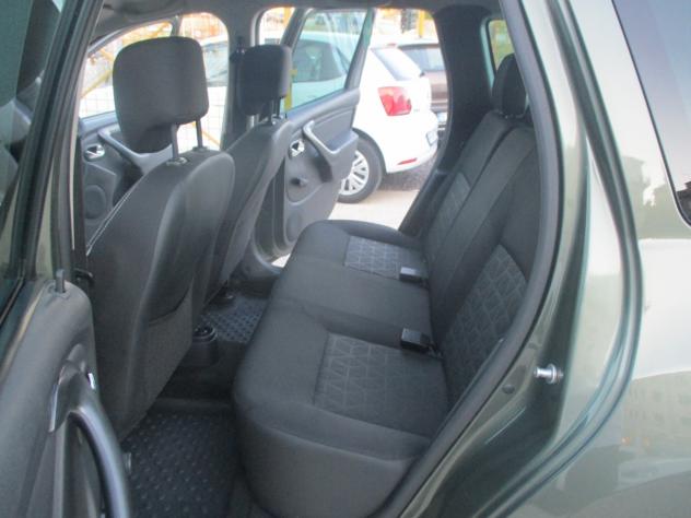 Dacia Duster 1.5 dCi 110CV 4x4 PARI AL NUOVO - Foto 6