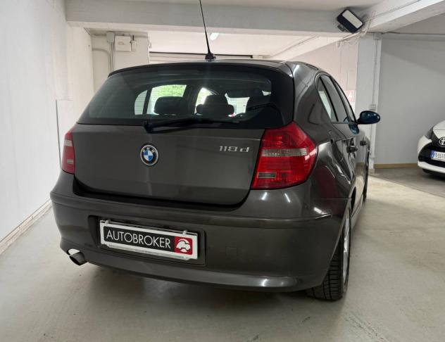 BMW Serie 1 (E87) 118d cat 5 porte Futura DPF - Foto 5
