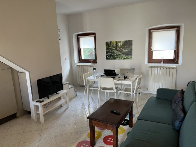 Besozzo - porzione di casa ristrutturata con box