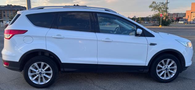 Ford Kuga 2.0 TDCI 150 CV S&S 4WD Powershift Titanium - Foto 7