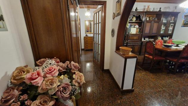Appartamento in vendita a Marina di Carrara - Carrara 97 mq Rif: 1418598