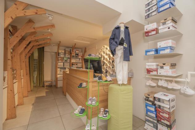 Abbigliamento in affitto a Torino - Foto 5