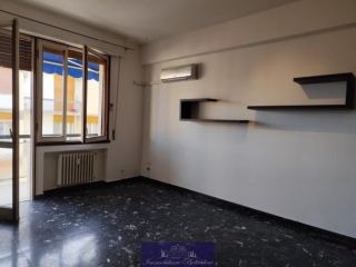 Stanza in appartamento in affitto a Firenze, Rifredi