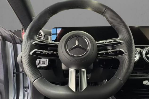 MERCEDES-BENZ CLA 200 d Automatic Shooting Brake AMG Line Premium rif. 24049577 - Foto 6