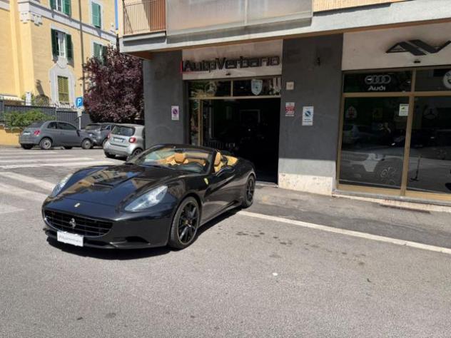 FERRARI California DCT F1-Daytona-Ufficiale-Camera-Ceramik-Nuovissima rif. 24105127