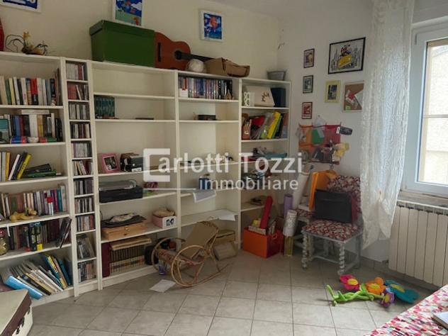 CASA INDIPENDENTE di 10 vani e di 240 mq (GROSSETO) rif. 03509 - Foto 8