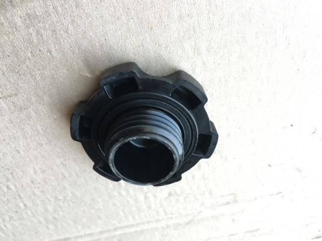 Tappo riempimento Olio Motore JEEP Cherokee XJ 2.5 TD 1996 - Foto 2