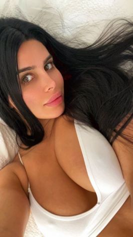 DONNA DAL CORPO SEXY E DAVVERO SEXY CON UN SENO NATURALE MERAVIGLIOSO MI TROV - Foto 4 Tel:491630462058