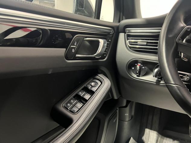 Porsche Macan S 381 CV C.AUTOMATICO TETTUCCIO SCARICO SPORTIVO NAVIGATORE - Foto 7