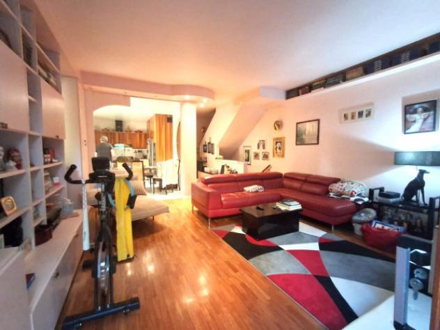 Villa di 224 m² con più di 5 locali e box auto in vendita a Bologna - Foto 2