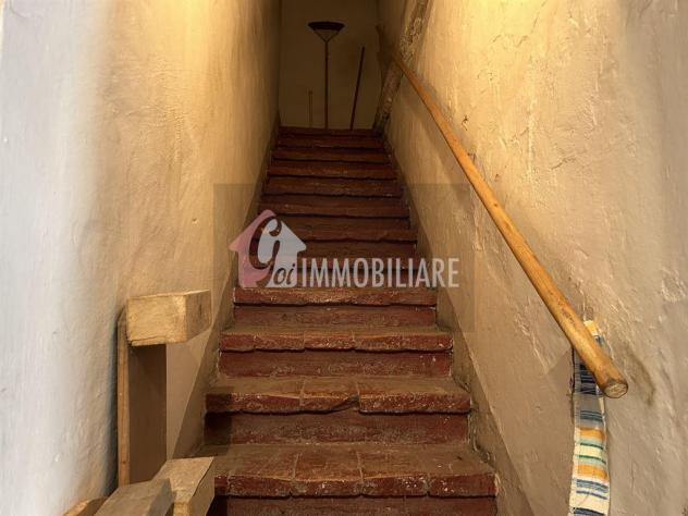 CASA SEMINDIPENDENTE CON AMPIO RUSTICO E GIARIDNO INTERNO - Foto 13