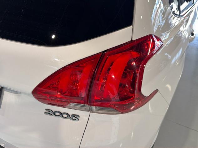 Peugeot 2008 1.6 BlueHDi 100cv S&S Allure - Foto 10