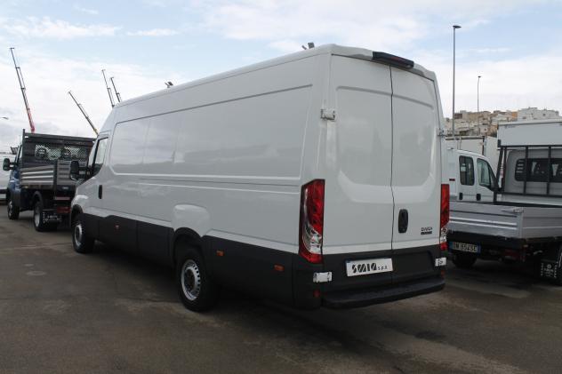 Iveco Daily 35S140 FURGONE 3 POSTI L4H2 HI-MATIC - Foto 8