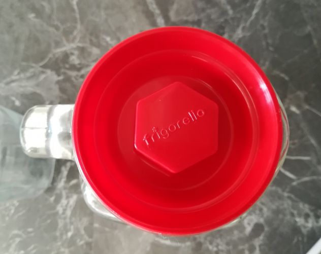 CARAFFA GRADUATA IN VETRO FRIGORELLO 1 L CON TAPPO SALVA FRESCHEZZA - Foto 3