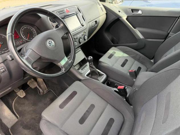 VOLKSWAGEN Tiguan 2.0 16V TDI DPF Trend & Fun (18°) rif. 24000183 - Foto 5