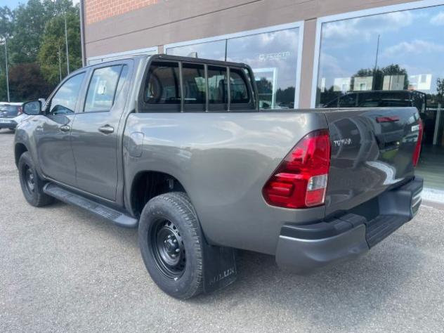TOYOTA Hilux 2.4 D-4D A/T 4WD 4 porte Double Cab Comfort rif. 21991217 - Foto 5