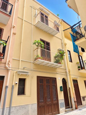 Casa indipendente zona alta centrale