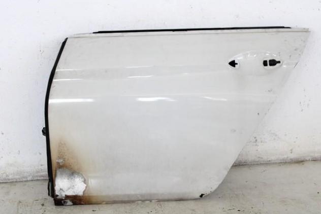 41527294993 PORTA POSTERIORE SINISTRA BMW 640D F06 3.0 D 230KW AUT (2015) RICAMBIO USATO LEGGERMENTE BRUCIATA, CON VERNICE SCROSTATA