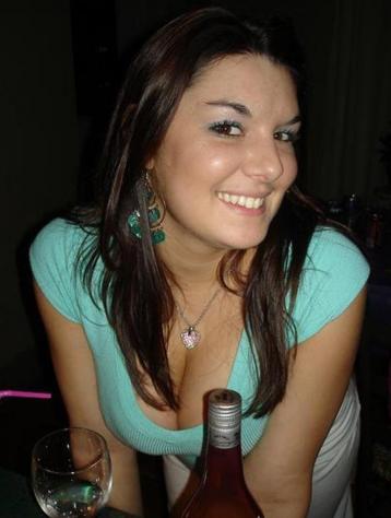 Luci31la: 32 anni. Occhi Marroni.In cerca di uomo vicino a Maratea Tel: