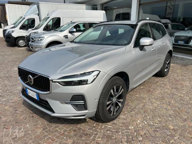VOLVO XC60 B4 (d) AWD automatico MOMENTUM rif. 24101685 - Foto 2