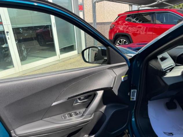 PEUGEOT 2008 Hybrid 145 e-DCS6 Allure KM. 26360 rif. 23843614 - Foto 9