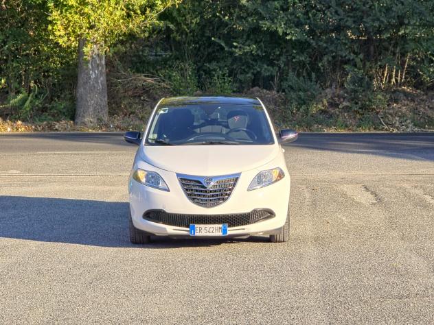 Lancia Ypsilon 1.2 69 CV 5 porte S&S Silver E5B Manuale NEO 2013 - Foto 2