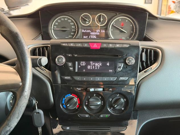 Lancia Ypsilon 1.3 MJT 16V 95 CV 5 porte S&S Elle - Foto 10
