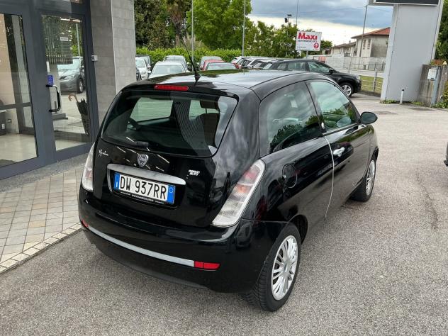 Lancia Ypsilon 1.4 GPL Neopatentati - Foto 6