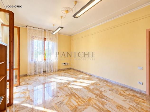 MONTARIOSO – LUMINOSO APPARTAMENTO DI 125 MQ CON TERRAZZO E ASCENSORE - Foto 10
