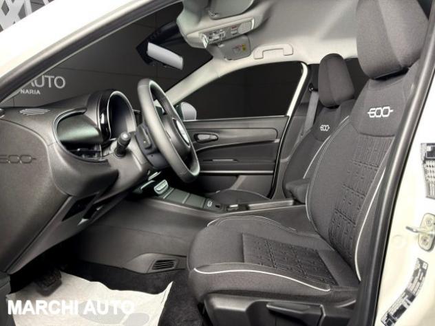 FIAT 600 Hybrid 110 CV DCT MHEV (Pack Comfort) rif. 23434927 - Foto 10